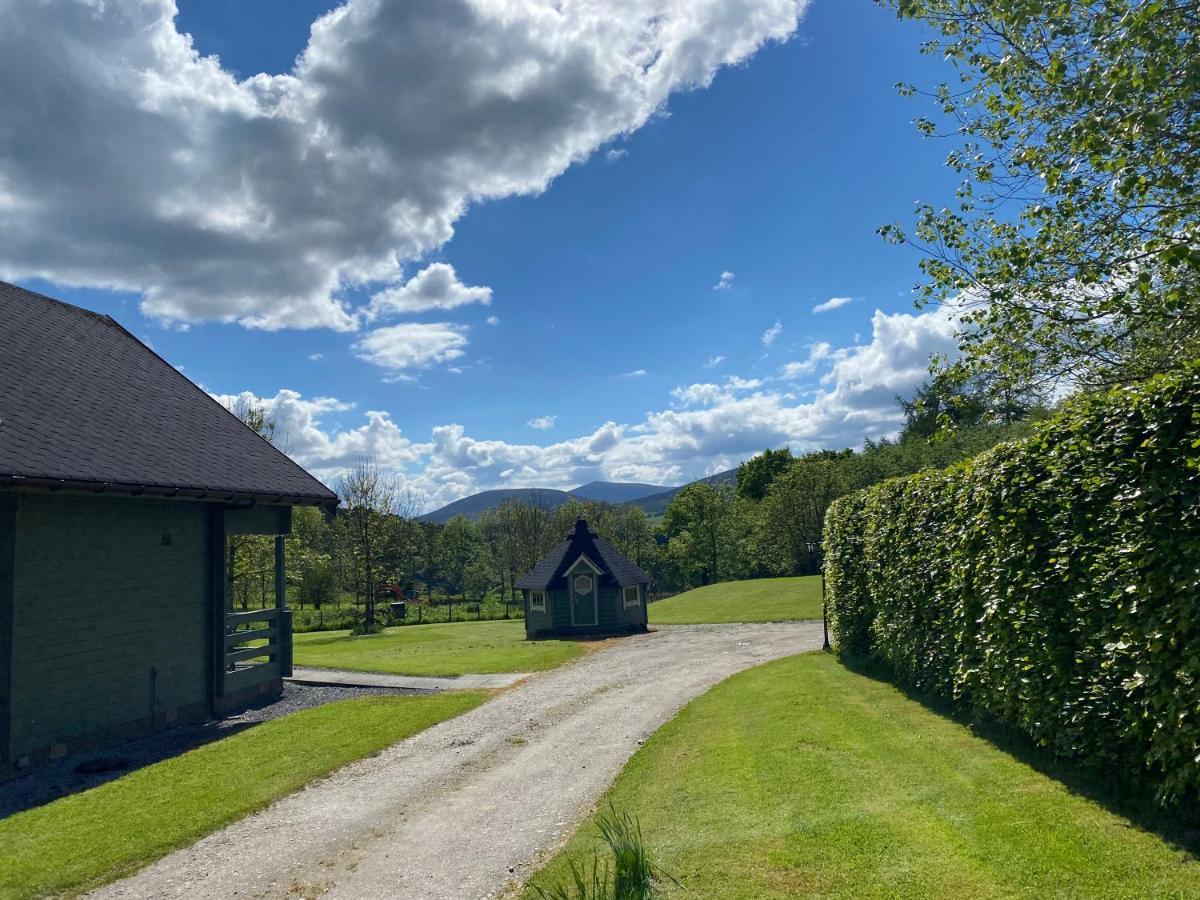 Parkmore Holiday Cottages Dufftown Exterior photo